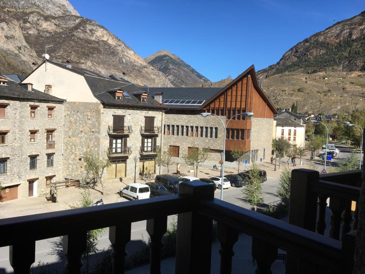 Apartamentos Los Lagos Benasque Exterior foto